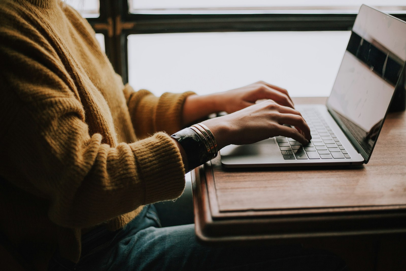 Student studying with a laptop and AI study tools